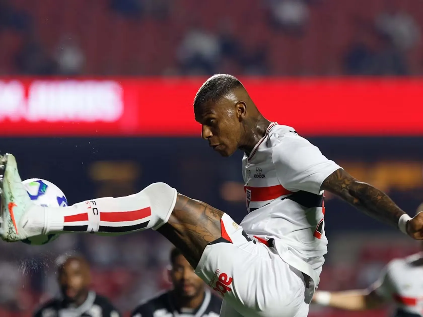 Boatos de Treta Arboleda x Rui Costa no São Paulo rende inesperado racha com zagueiro | Blog do São Paulo