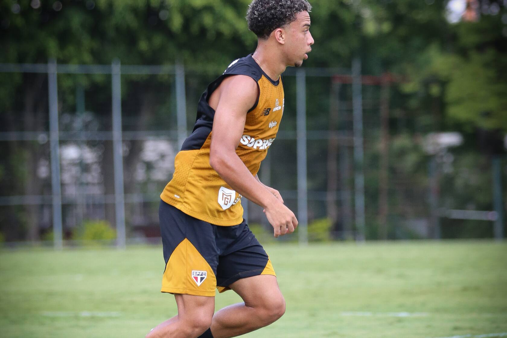 11x11 na Páscoa no CT São Paulo treina mesmo após chocolate sobre o Cruzeiro | Blog do São Paulo